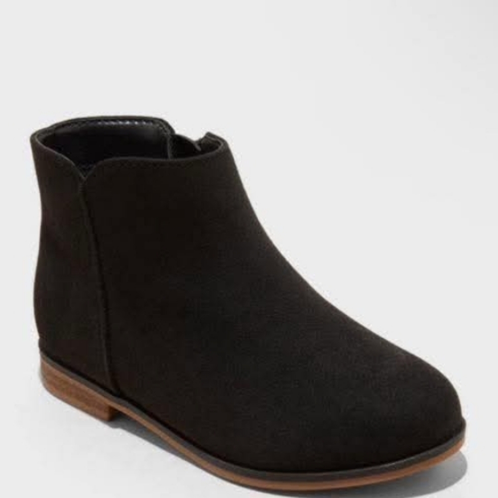 ❤️10/$30 New Black Suede Ankle Boots